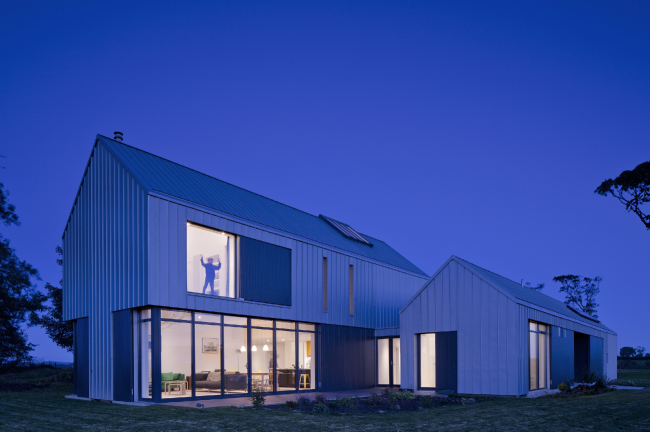 ��� Newhouse of Auchengee, �����. 
Ann Nisbet Studio. ���� � David Barbour