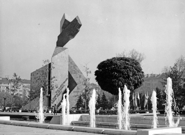 �������� �1300 ��� �������� � �����. ���� ���������� ������� �� ������� ������ ��������� ��������