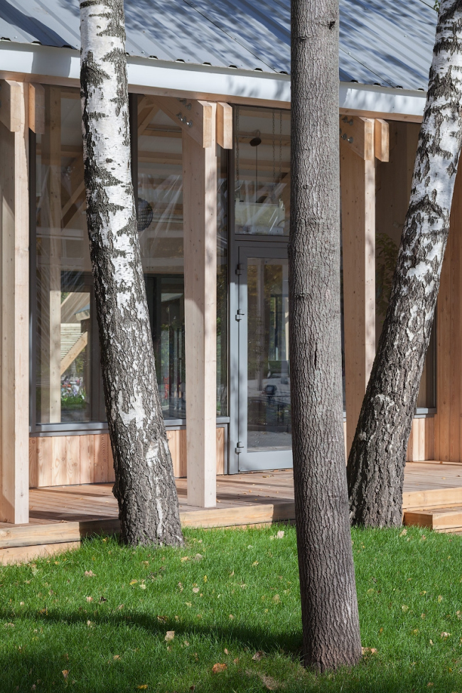 Fragment of the cafe building. Urban farm at VDNKH, 2nd stage. Wowhouse. Photograph  Mitya Chebanenko