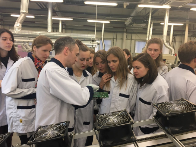 ���������� ������������� �����-�������
������������ ��������������� ����������