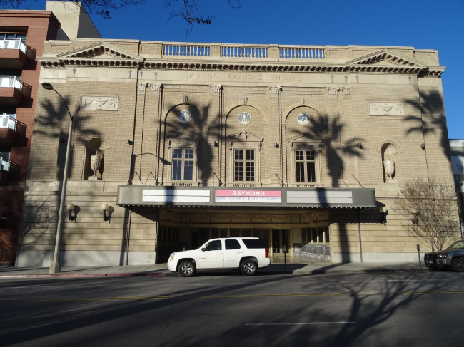 Raymond Theatre, ��������, 1921 (���. Cyril Bennett). ���������� ������ ����������