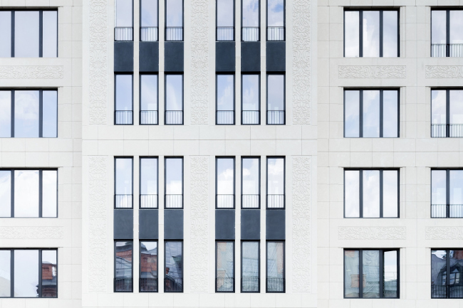 "Wine House" residential complex. Photograph � Dmitri Chebanenko