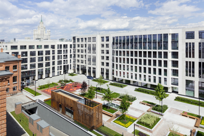 "Wine House" residential complex. Photograph � Dmitri Chebanenko