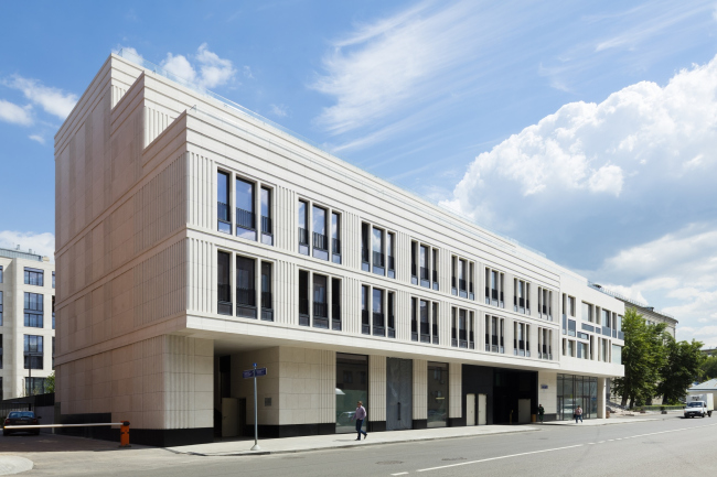 "Wine House" residential complex. Photograph � Dmitri Chebanenko