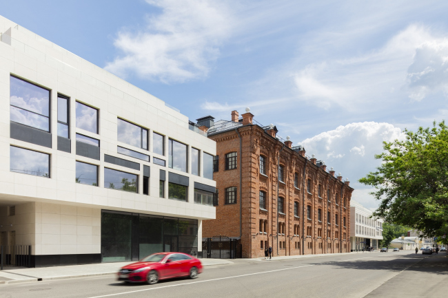 "Wine House" residential complex. Photograph  Dmitri Chebanenko