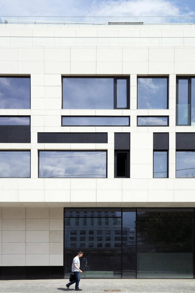 "Wine House" residential complex. Photograph � Dmitri Chebanenko