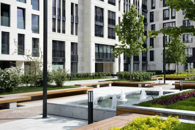 "Wine House" residential complex. Photograph � Dmitri Chebanenko