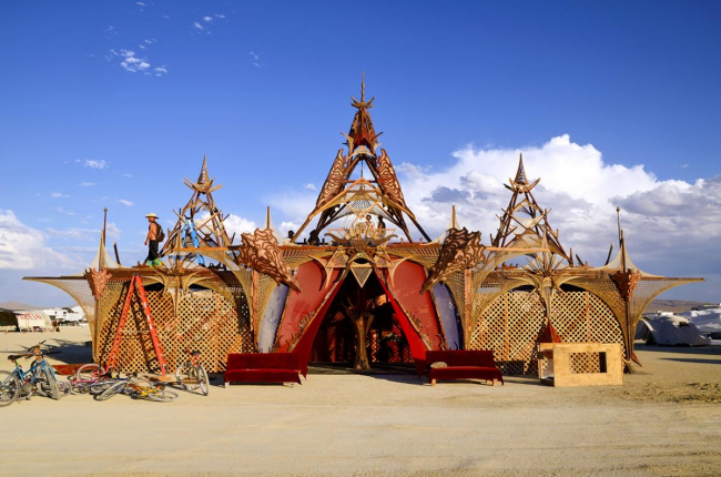 ���������� �� ��������� Burning Man � Philippe Glade