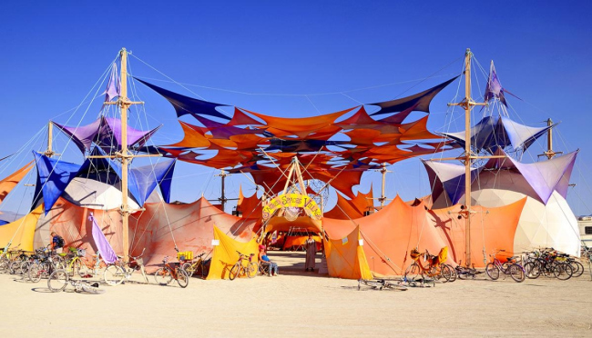    Burning Man  Philippe Glade