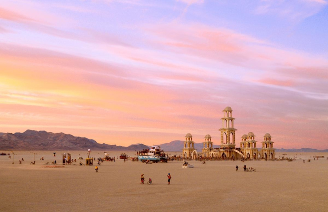 ���������� �� ��������� Burning Man � Philippe Glade