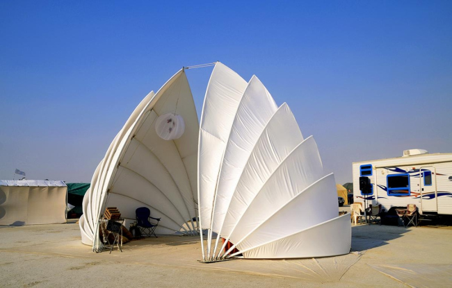 ���������� �� ��������� Burning Man � Philippe Glade