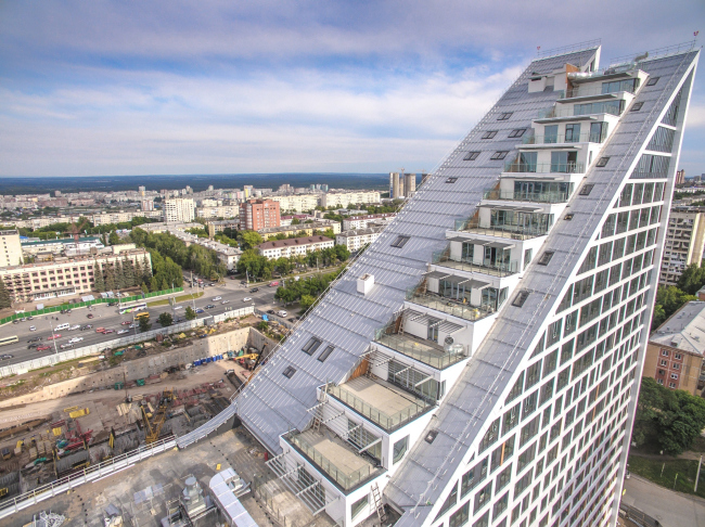 �� �4 ������