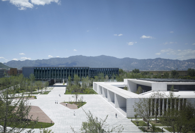 ����� �������������� Huawei Technological Factory � Christian Gahl