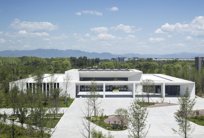 ����� �������������� Huawei Technological Factory � Christian Gahl