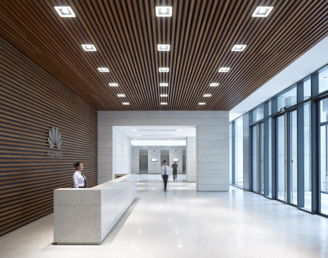 ����� �������������� Huawei Technological Factory � Christian Gahl