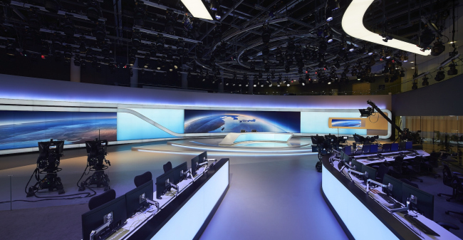 Штаб-квартира телекомпании «Аль-Джазира». Студия новостей на арабском языке © Hufton+Crow