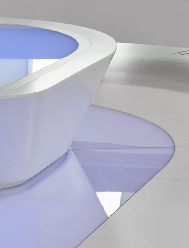 -  -.    -  Hufton+Crow