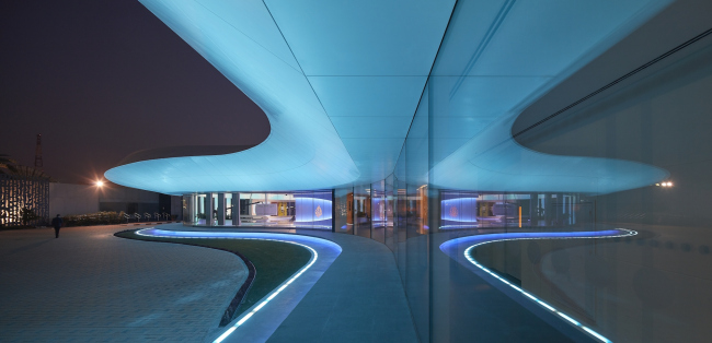 ����-�������� ������������ ����-�������. ����� ����� � Hufton+Crow