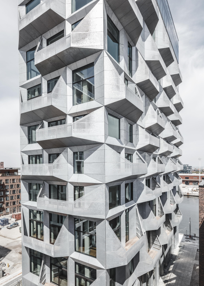 ����� �������� The Silo/ Ajnj � Rasmus Hjortshøj � COAST