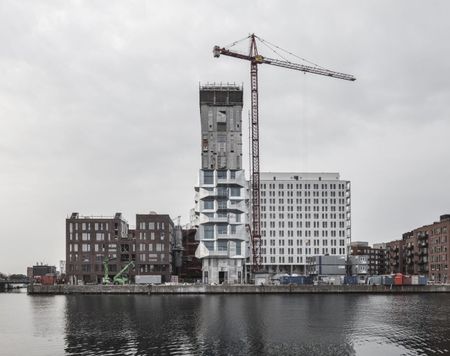 ����� �������� The Silo/ Ajnj � Rasmus Hjortshøj � COAST