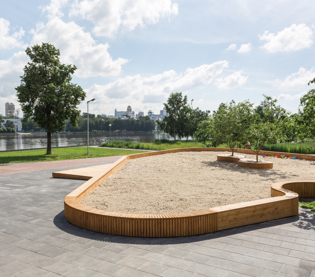 Sandbox of the Yeltsin Center � Peter Lyubavin, Ashot Karapetyan