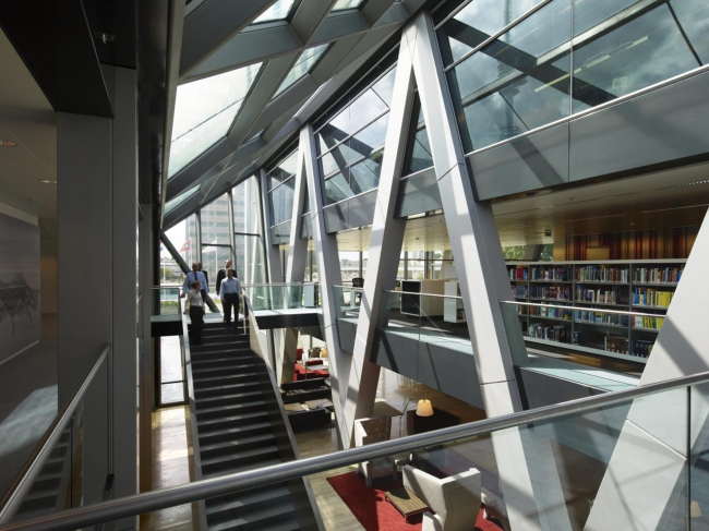 �������� ����� � Foster+Partners