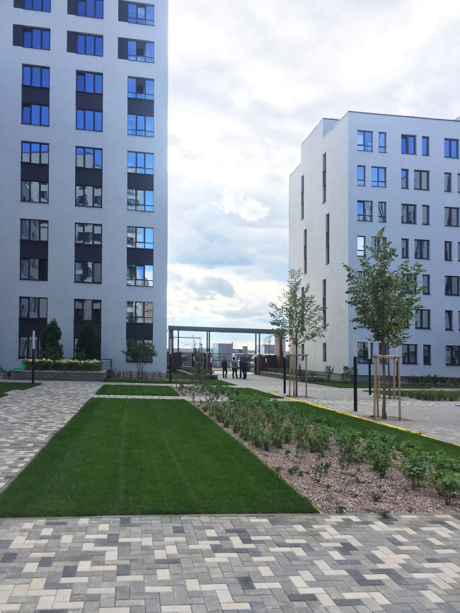 The residential block in "Solnechny" neighborhood  OSAArchitects