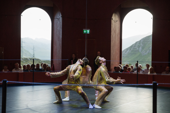 ���������������� ���������� ��� ���� � ������ Juliertheater  � Origen Festival Cultural