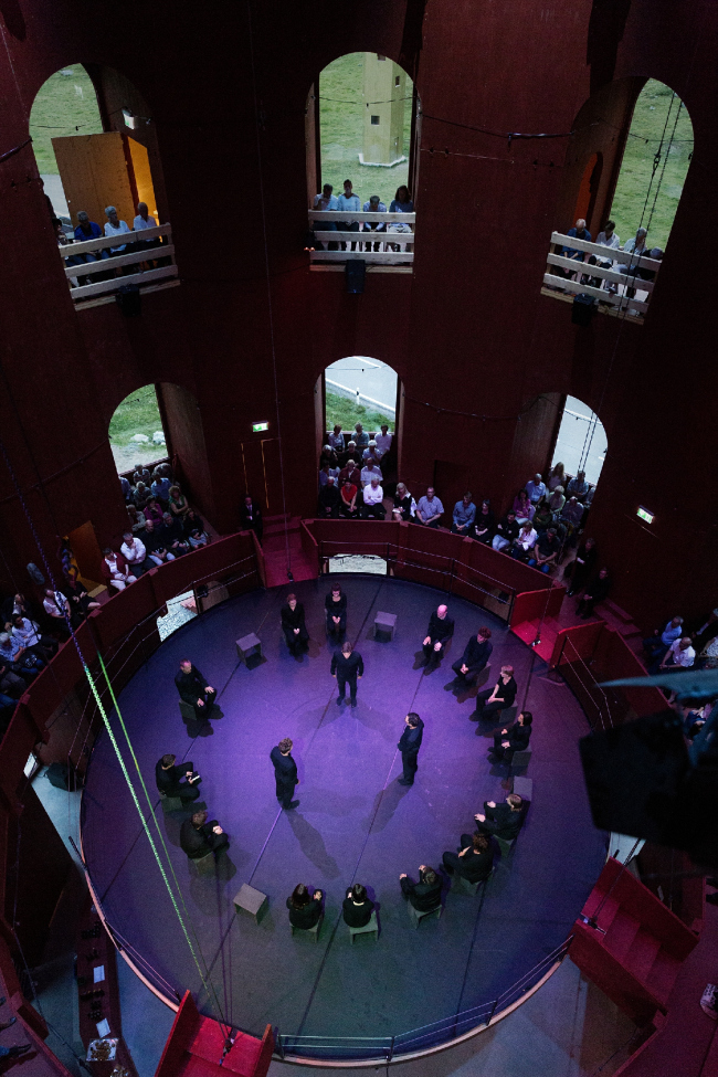 ����� ������������ � Juliertheater � Origen Festival Cultural