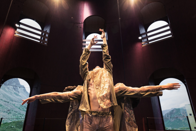 ���������������� ���������� ��� ���� � ������ Juliertheater  � Origen Festival Cultural