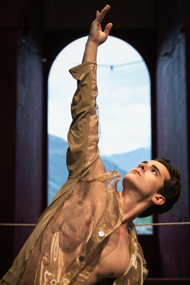 ���������������� ���������� ��� ���� � ������ Juliertheater  � Origen Festival Cultural