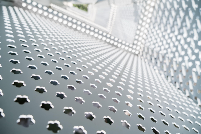 ����� ���� 8/10� � CreatAR