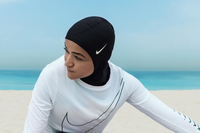 ������ ��� ����������� Nike Pro � Nike