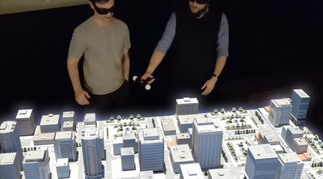 �������� �� ������ World′s First Hologram Table, �����: Euclideon Holographics