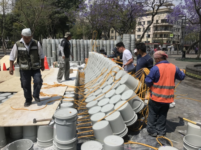 One bucket at a time � Factor Eficiencia
