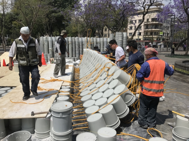 One bucket at a time  Factor Eficiencia