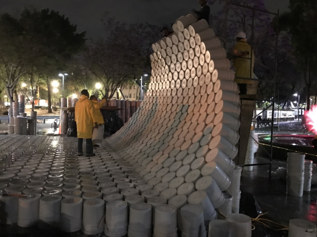 One bucket at a time  Factor Eficiencia