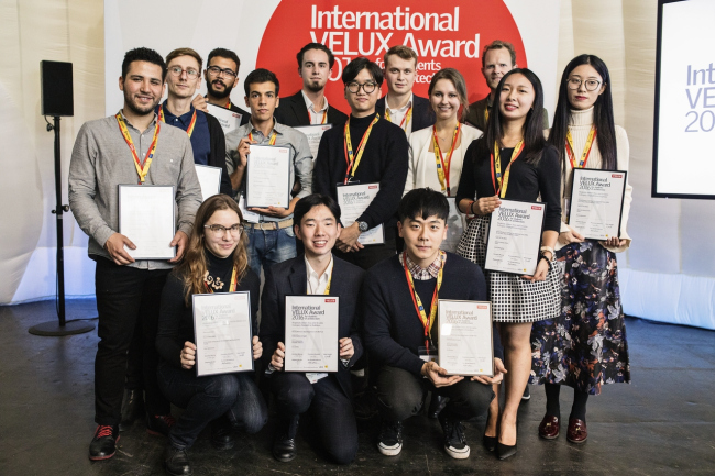 ���� ������������� �����-������� Velux