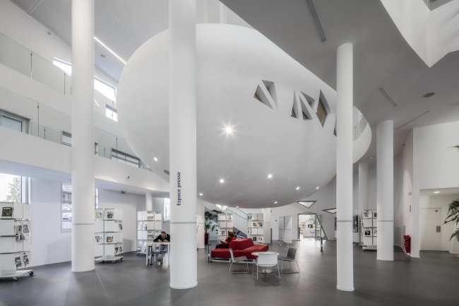 ��������� La Passerelle � Aldo Amoretti