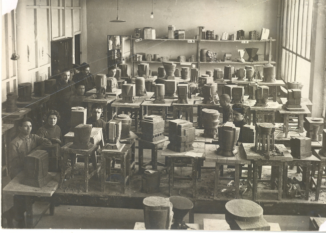 �������� ������� ����� �� ���� ���������� � ��������� ����� � ���� �� ���������� ������������� � ��������� ��������� ���������. �������, 1927�1928.
����������, 
11,5�16,5 ��. � 
�������� ����� �����