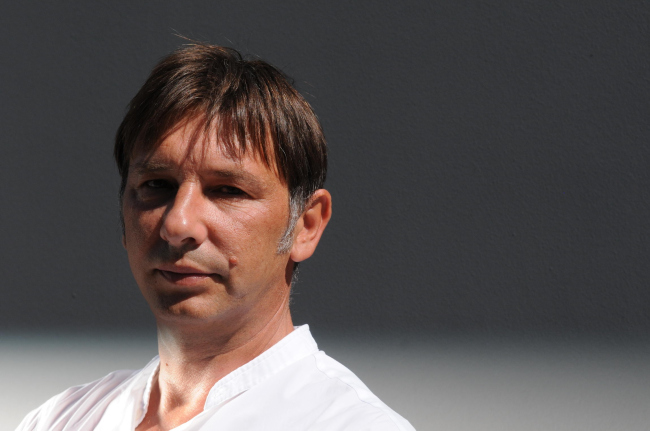 ��� ����� � Skira