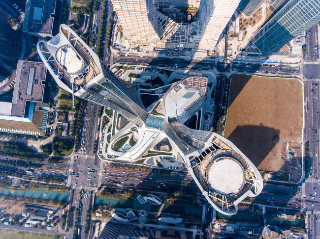 �������� Raffles City 