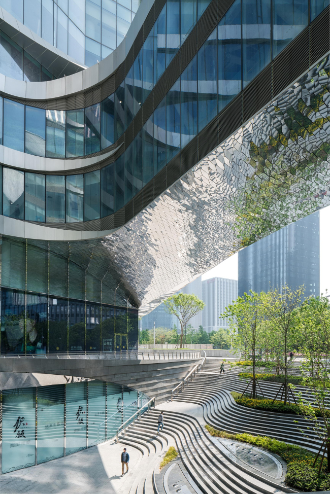 �������� Raffles City 