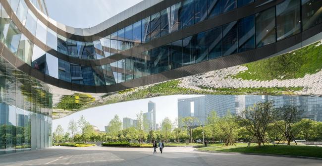 �������� Raffles City 