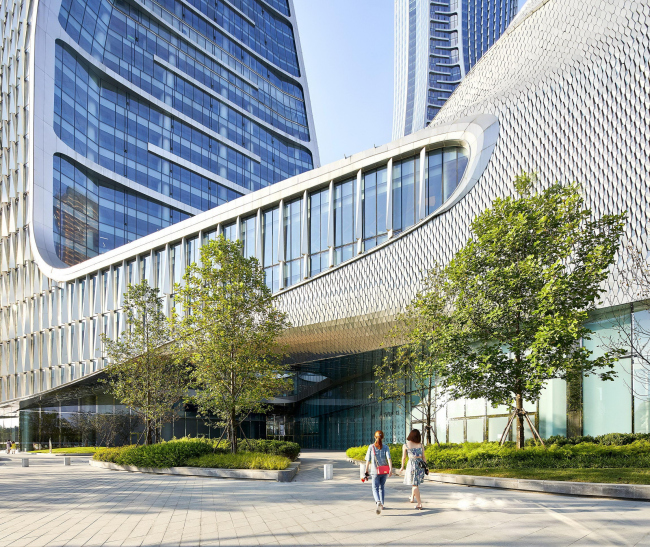 �������� Raffles City 