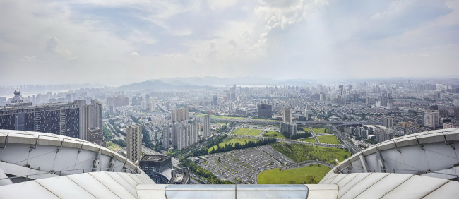 �������� Raffles City 