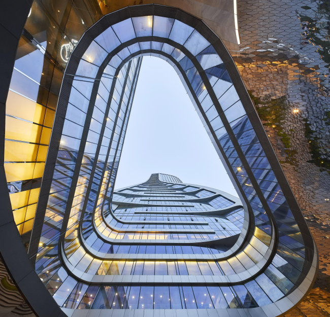 �������� Raffles City 