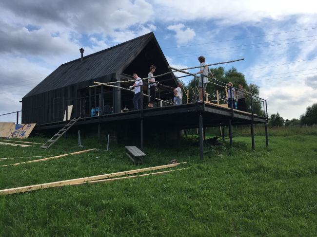 �������� ������ �������� (Sliced White). ���������� ������������� �������������� ������ ����� Art as Labour|����� � �������� ���������