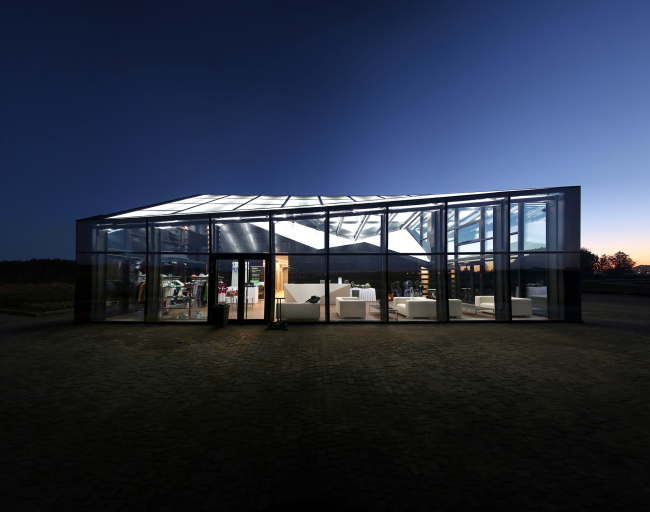 �����-���� Peterhof lakes course � �������������� ������ �����-���������� � ���� Arch group