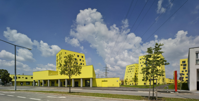 ����� �������� Zitronengelbe Häuser � David Frutos